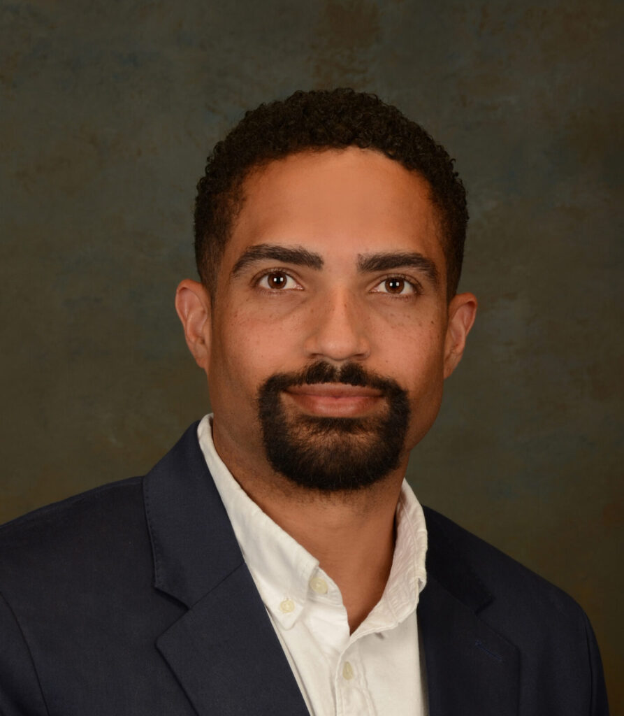 Cota Howell, Senior Accountant